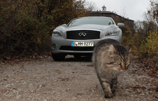 Инфинити промени отношението към хибридите